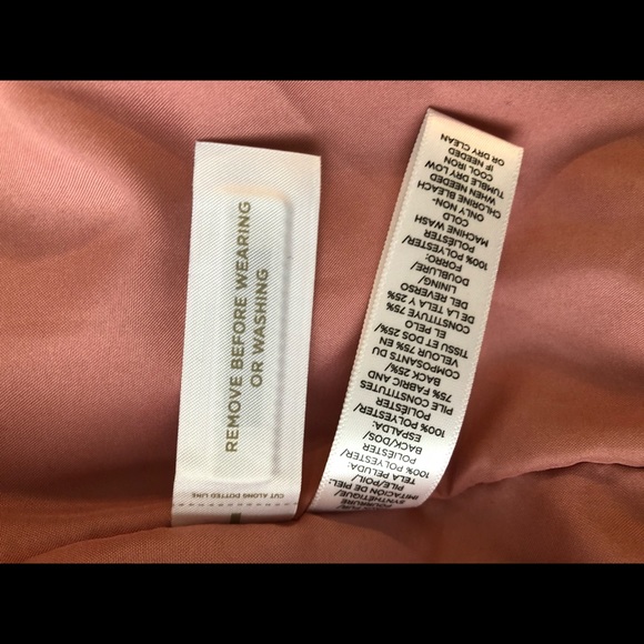 Gorgeous pink Sherpa Loft jacket. - Picture 3 of 3